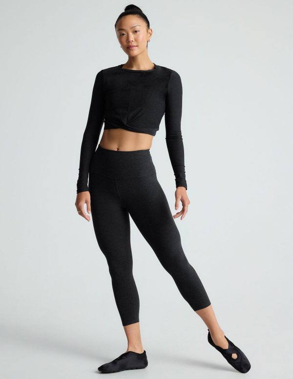 Featherweight Center Stage Cropped Long Sleeve Pullover - Image 5