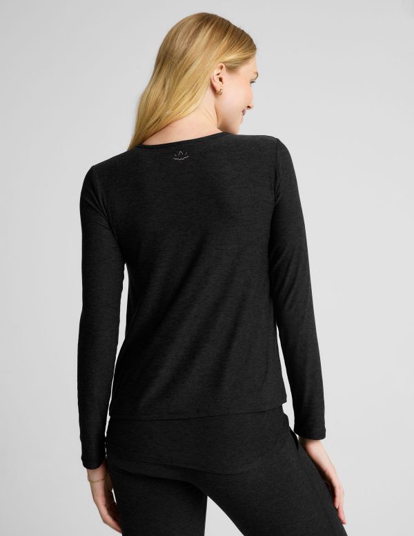 Featherweight Under Wraps Nursing Overlap Tee - Image 3